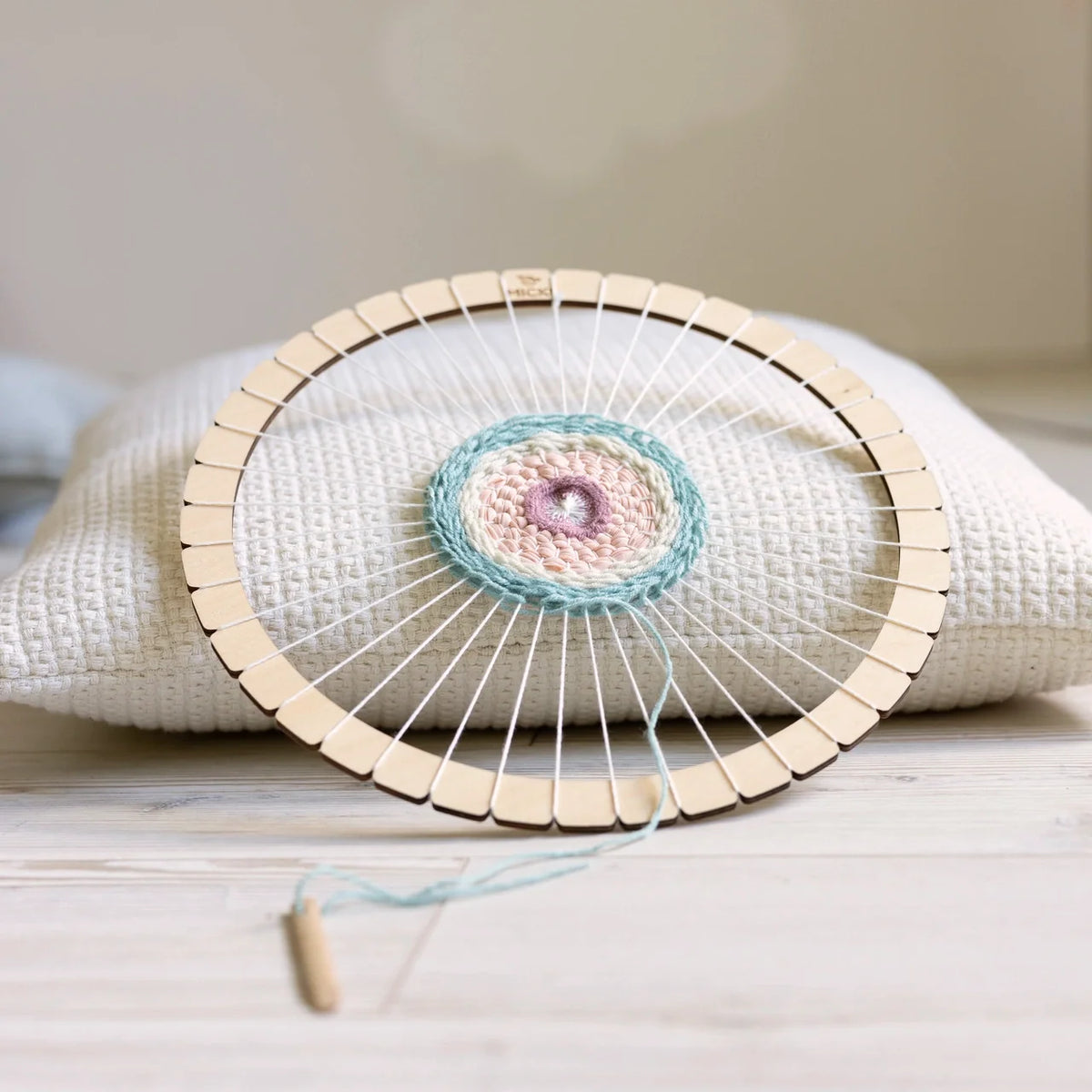 Micki Wooden Weaving Frame - Round