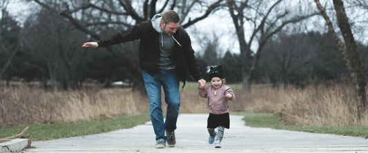 10 Skills Dads Must Teach Their Kids | Hugs For Kids