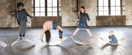 2018's Most Mind Blowing Christmas Gifts | Hugs For Kids