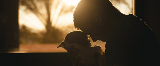 5 Things That New Dads Freak Out About | Hugs For Kids