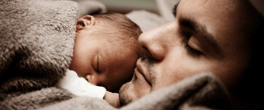 How To Handle Your First Weeks With A Newborn | Hugs For Kids
