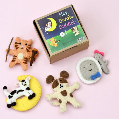 Finger Puppet Set –  Hey Diddle Diddle
