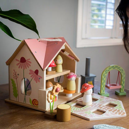 Merrywood Rosewood Cottage Play Set