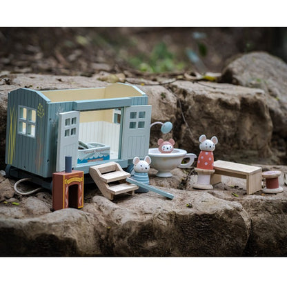 Secret Meadow Shepherd's Hut Play Set