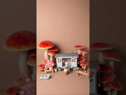 Secret Meadow Shepherd's Hut Play Set