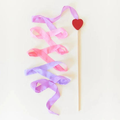 Sarah's Silks Large Heart Streamer